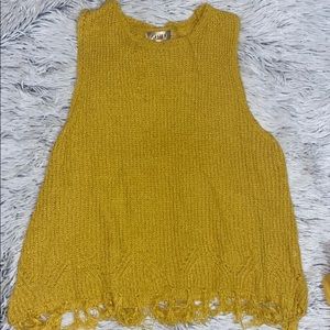 Mustard yellow tank